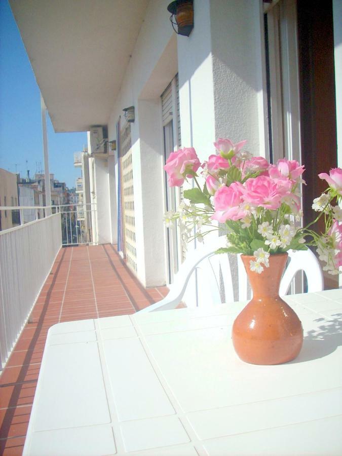Calella De La Costa Apartment ภายนอก รูปภาพ